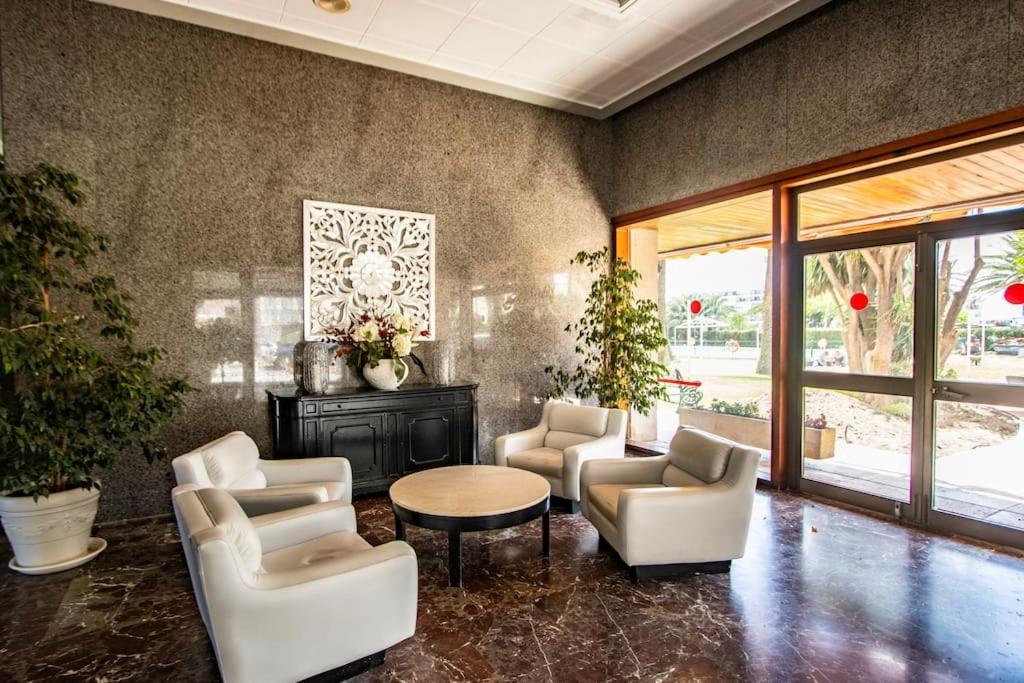 Rent4 Malaga La Torre De La Roca Torremolinos