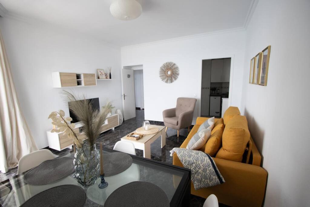 Rent4 Malaga La Torre De La Roca Lejlighed *
