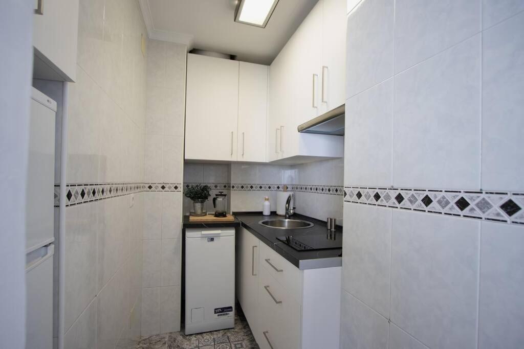Lejlighed Rent4 Malaga La Torre De La Roca *
