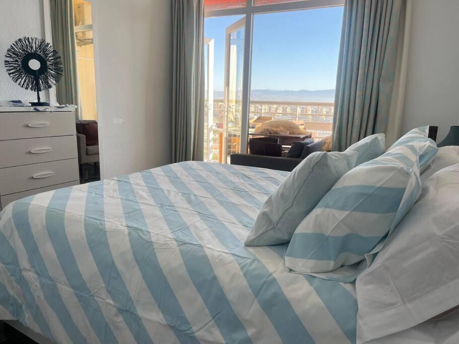 Rent4 Malaga La Torre De La Roca